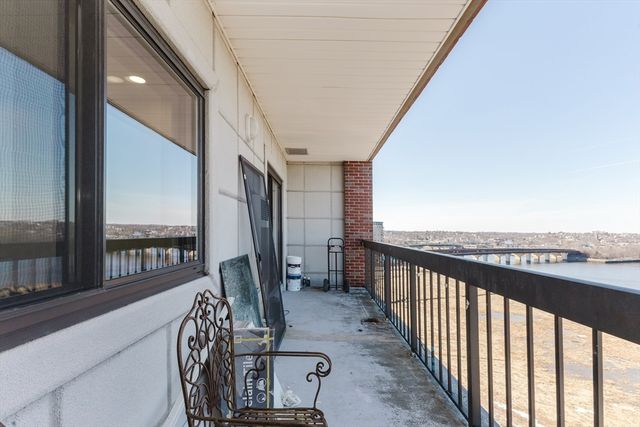 90 Quincy Shore Dr 803, Quincy, MA 02171