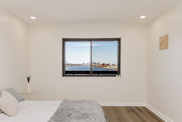 90 Quincy Shore Dr 803, Quincy, MA 02171