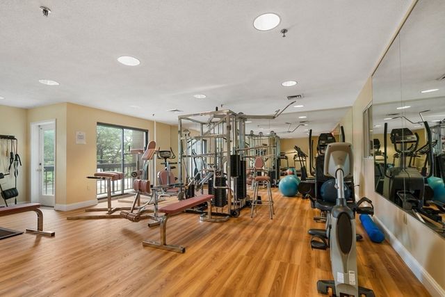 90 Quincy Shore Dr 803, Quincy, MA 02171