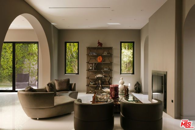 25571 Prado De Azul, Calabasas, CA 91302