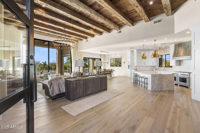 7665 E OLD PAINT Trail, Scottsdale, AZ 85266