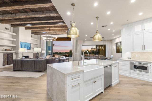 7665 E OLD PAINT Trail, Scottsdale, AZ 85266