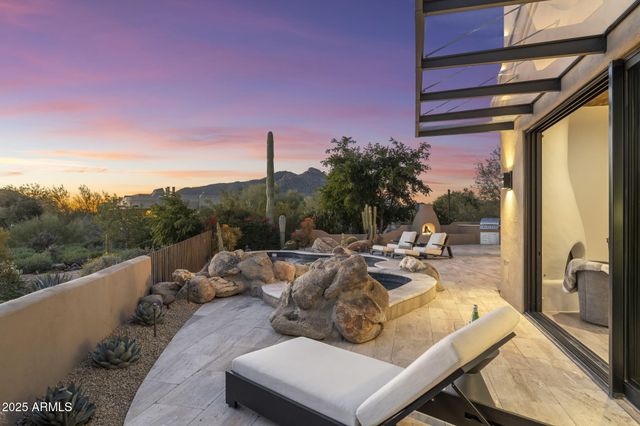 7665 E OLD PAINT Trail, Scottsdale, AZ 85266