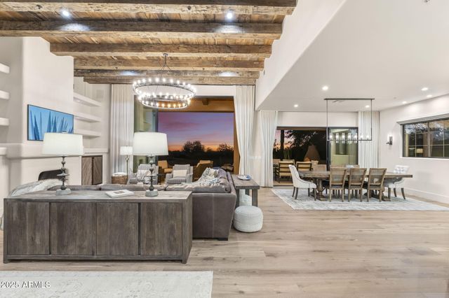 7665 E OLD PAINT Trail, Scottsdale, AZ 85266