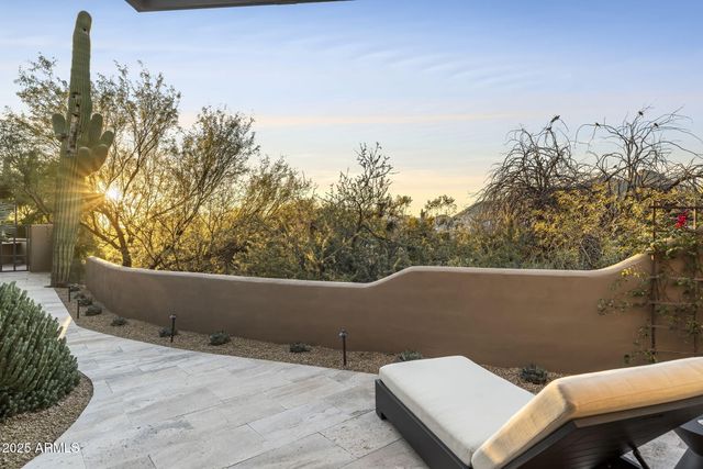 7665 E OLD PAINT Trail, Scottsdale, AZ 85266