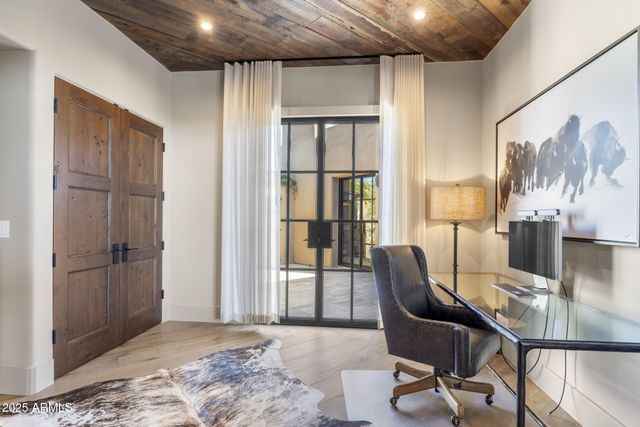 7665 E OLD PAINT Trail, Scottsdale, AZ 85266