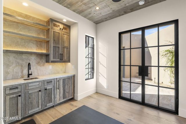 7665 E OLD PAINT Trail, Scottsdale, AZ 85266