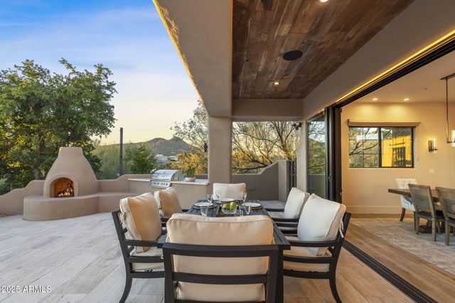 7665 E OLD PAINT Trail, Scottsdale, AZ 85266