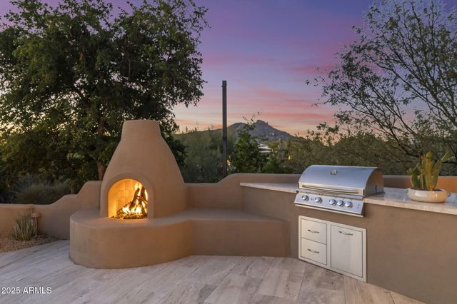 7665 E OLD PAINT Trail, Scottsdale, AZ 85266