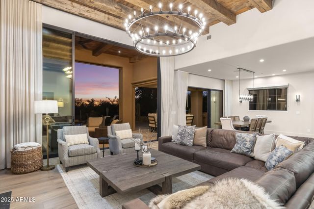 7665 E OLD PAINT Trail, Scottsdale, AZ 85266