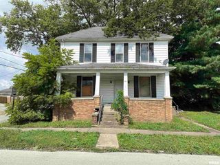 103 N 7TH Street, Murphysboro, IL 62966