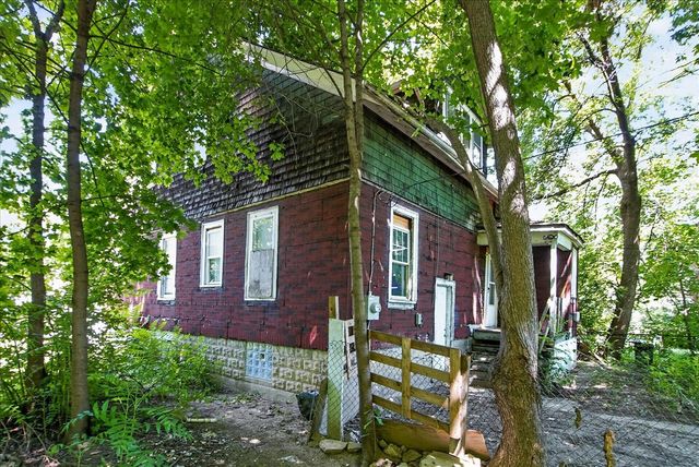 18954 Hickory Street, Detroit, MI 48205