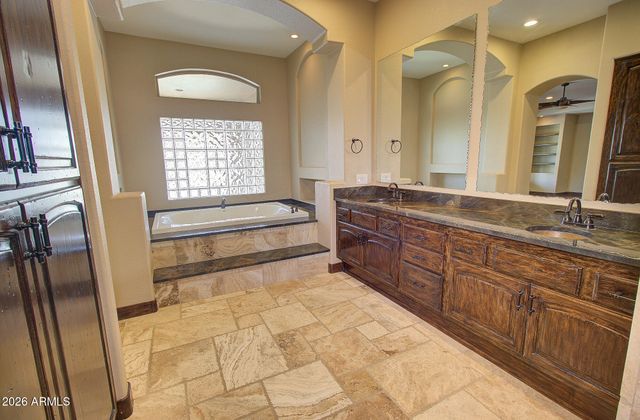 284 S 162nd Street, Gilbert, AZ 85296