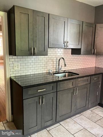 29 E FORNANCE ST, Norristown, PA 19401