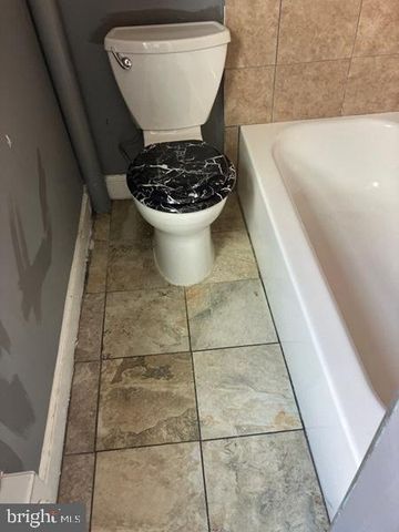 29 E FORNANCE ST, Norristown, PA 19401