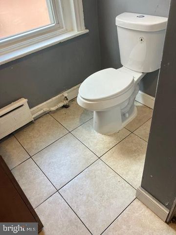 29 E FORNANCE ST, Norristown, PA 19401