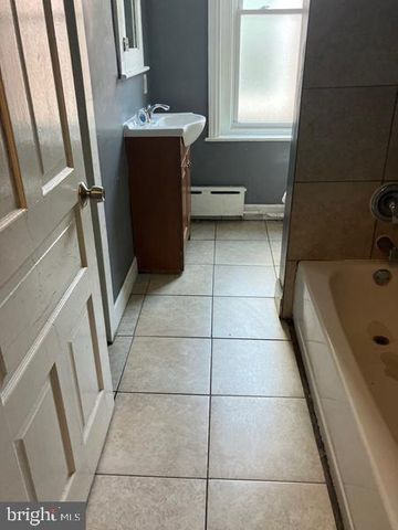 29 E FORNANCE ST, Norristown, PA 19401