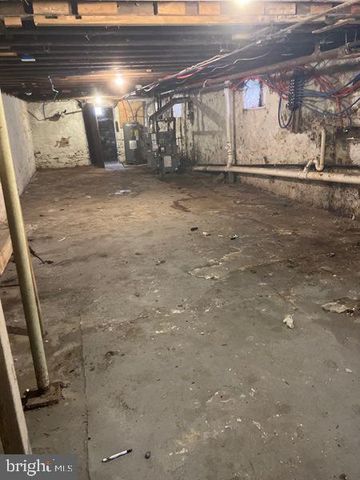 29 E FORNANCE ST, Norristown, PA 19401