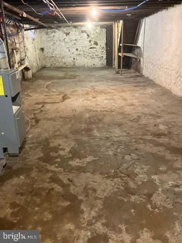 29 E FORNANCE ST, Norristown, PA 19401