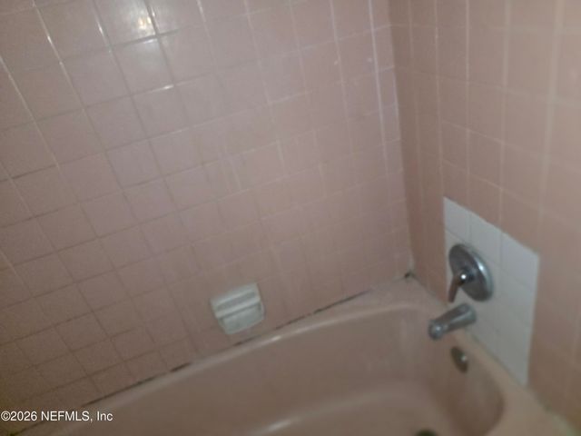 7229 KEN KNIGHT Drive E, Jacksonville, FL 32209
