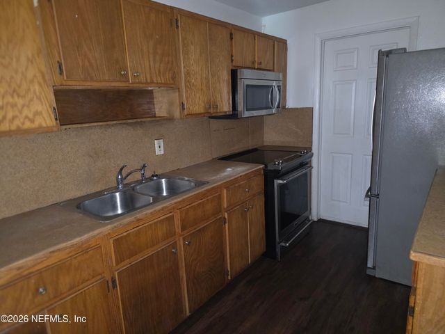 7229 KEN KNIGHT Drive E, Jacksonville, FL 32209