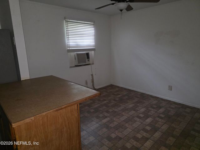 7229 KEN KNIGHT Drive E, Jacksonville, FL 32209