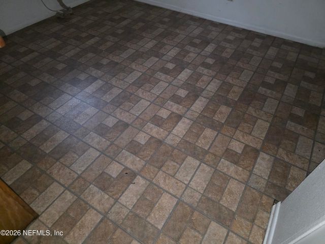 7229 KEN KNIGHT Drive E, Jacksonville, FL 32209