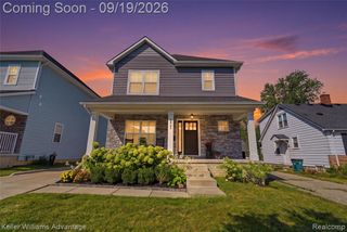 2405 Oakshire Avenue, Berkley, MI 48072