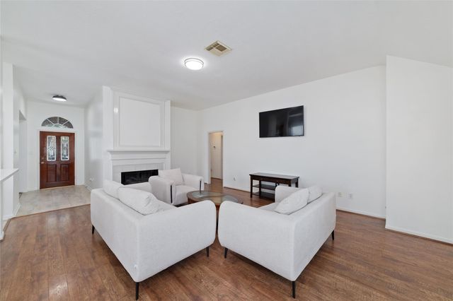 12435 Hazyglen Drive, Houston, TX 77082