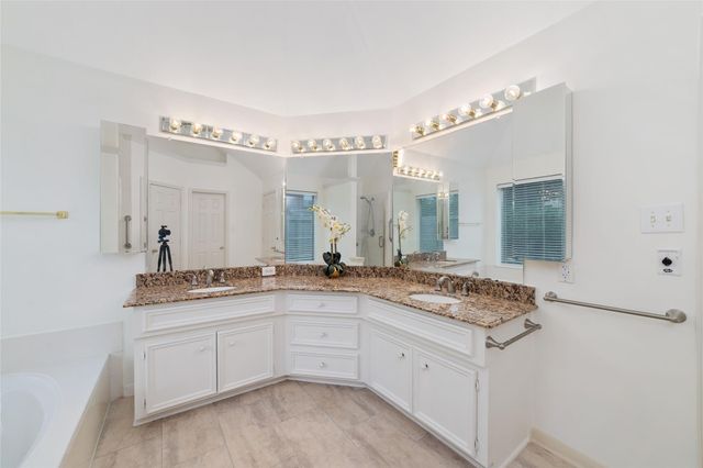 12435 Hazyglen Drive, Houston, TX 77082