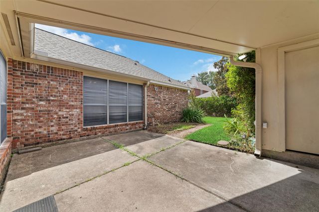 12435 Hazyglen Drive, Houston, TX 77082
