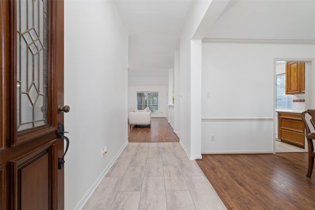 12435 Hazyglen Drive, Houston, TX 77082