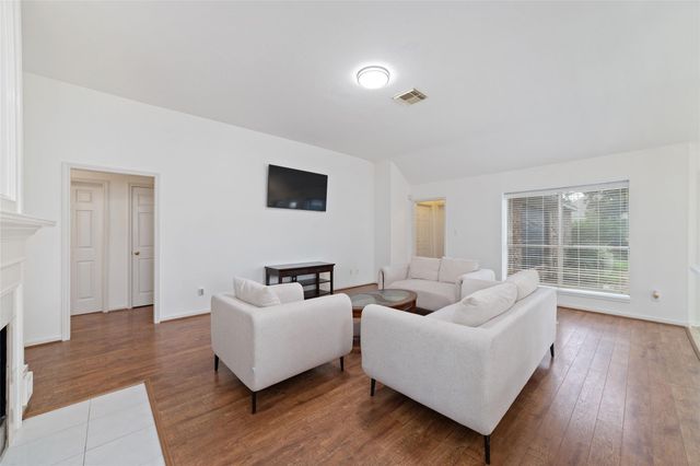 12435 Hazyglen Drive, Houston, TX 77082