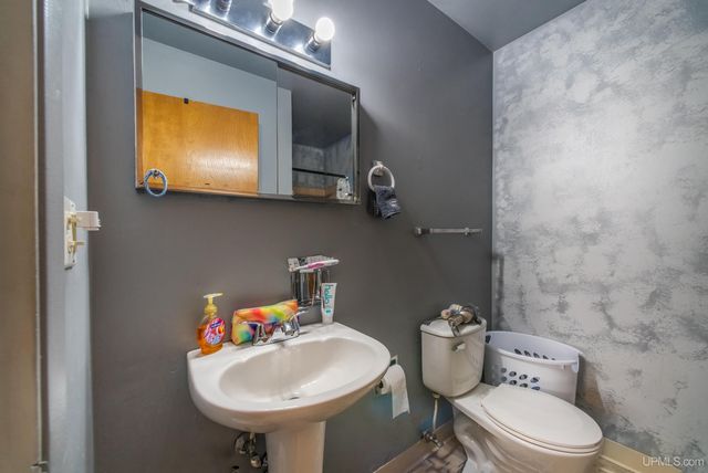 609-611 Talon Street, Gwinn, MI 49841