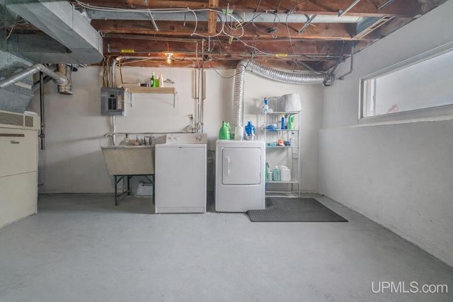 609-611 Talon Street, Gwinn, MI 49841