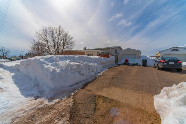 609-611 Talon Street, Gwinn, MI 49841