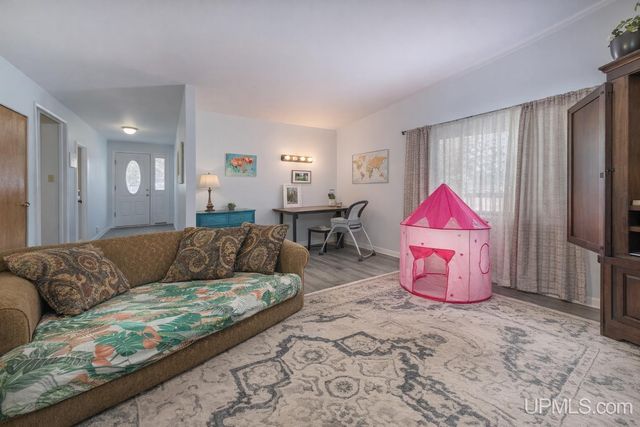 609-611 Talon Street, Gwinn, MI 49841