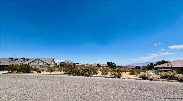 47333203 Muni Road, Apple Valley, CA 92307