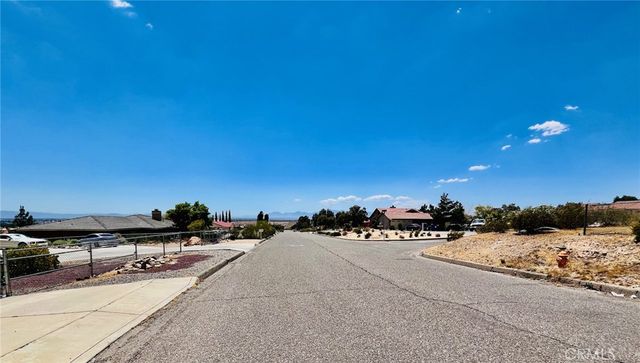 47333203 Muni Road, Apple Valley, CA 92307