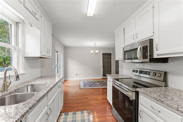 5147 Malisa Ridge, Oakwood, GA 30566