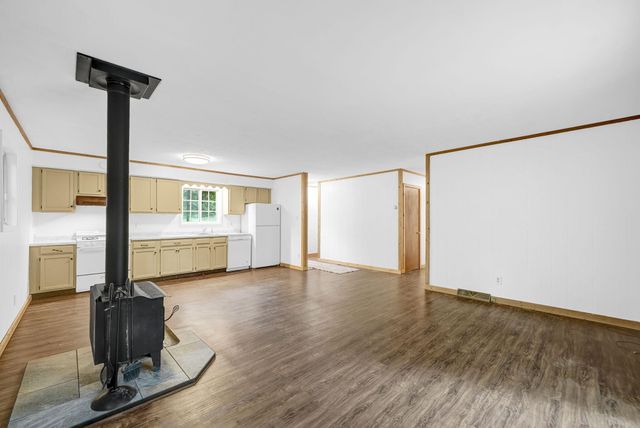 8277 W Ridge Boulevard, Stanwood, MI 49346