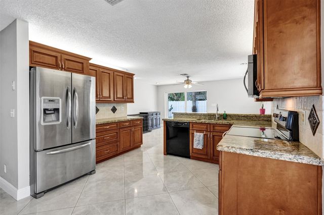 11064 Bismarck Place, Hollywood, FL 33026