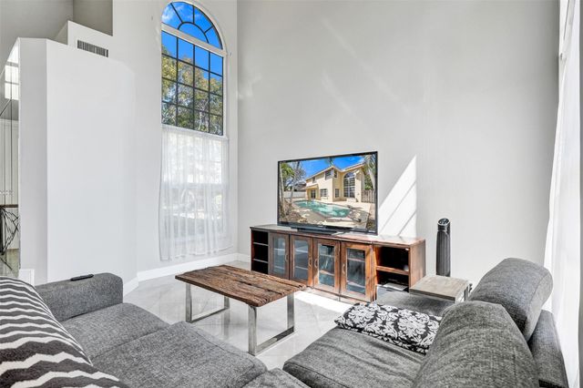 11064 Bismarck Place, Hollywood, FL 33026