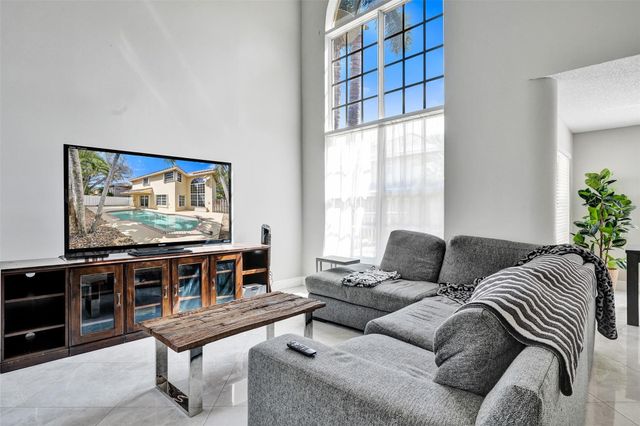 11064 Bismarck Place, Hollywood, FL 33026