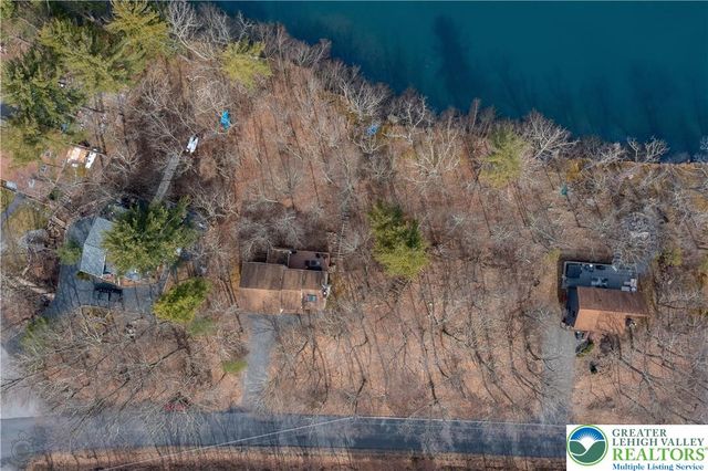 557 Lakeside Drive, Stroud Twp, PA 18301