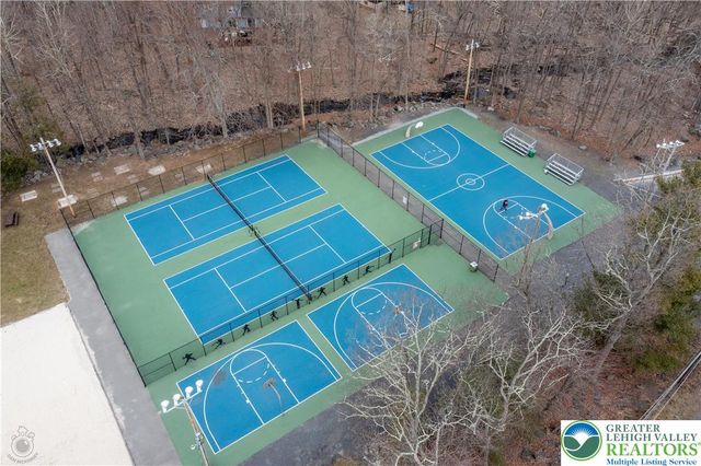 557 Lakeside Drive, Stroud Twp, PA 18301