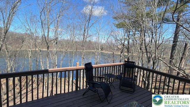 557 Lakeside Drive, Stroud Twp, PA 18301