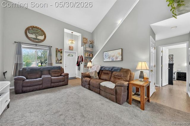 18364 Beechwood Street, Roseville, MI 48066