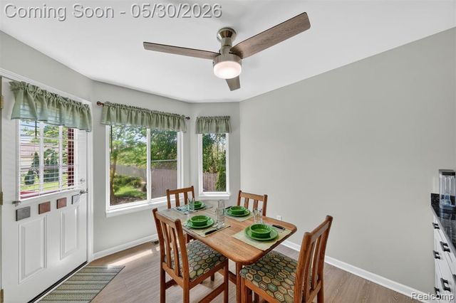 18364 Beechwood Street, Roseville, MI 48066