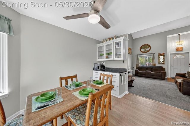 18364 Beechwood Street, Roseville, MI 48066